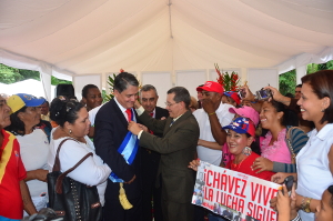 Alcalde Alex Sánchez fue juramentado por la junta municipal