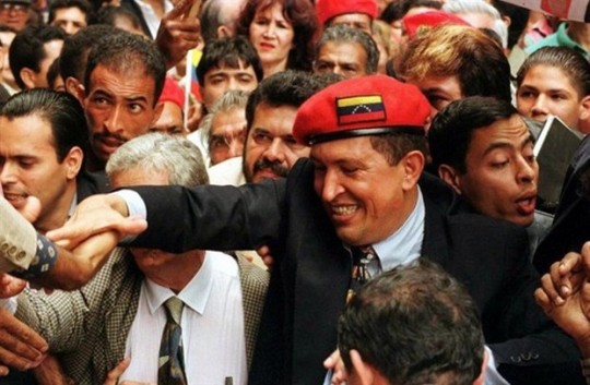 Presidente Eterno, Hugo Chávez, arropado por una alta popularidad